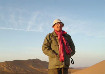 Juan in the Badai Jaran Desert, China, close to the Mongolian border